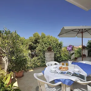  Apartment Dissoro